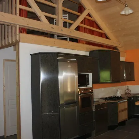 Villa D.floor House & *